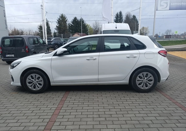 Hyundai I30 cena 54900 przebieg: 88948, rok produkcji 2019 z Rzeszów małe 326